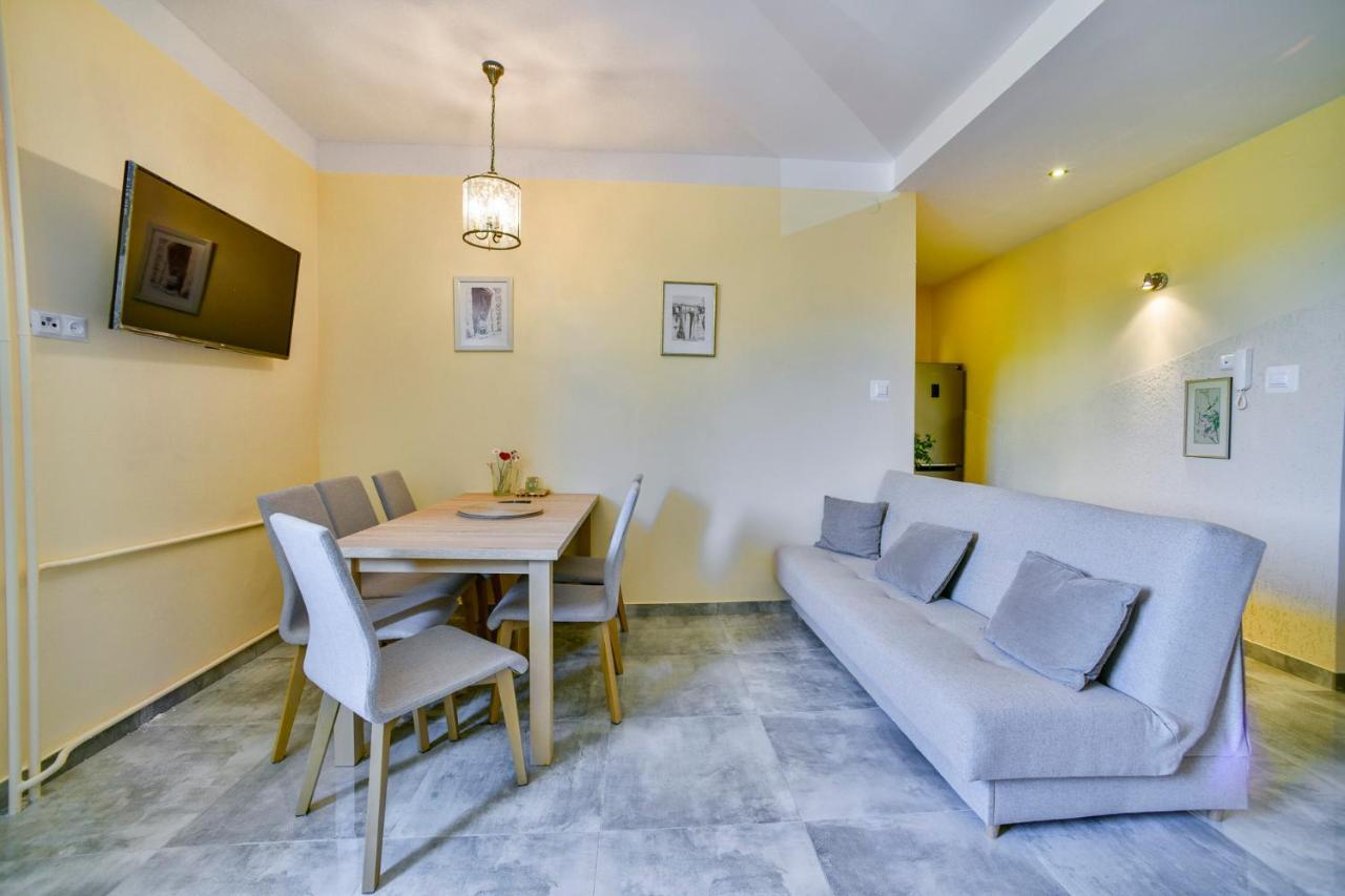 Apartament U Ewy W Kolobrzegu Podczele - 2 Sypialnie 50M2, Wifi I Darmowy Parking! Exteriör bild